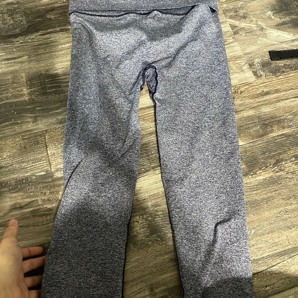 VS Pink crop leggings - Picture 2 of 3
